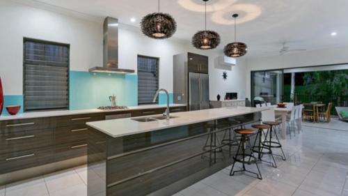 Palm Cove House | Castaways - Palm Cove