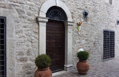 Izzalini Apartment | Castello Izzalini Todi Resort "Apt 13"