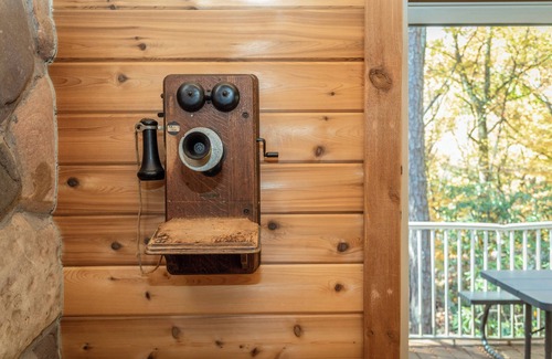 Rawley Springs Cottage | Castle Cliff Riverfront Cottage Peaceful Private Less than15 min to Harrisonburg