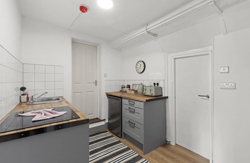 Arundel Apartment | Castle Cottage Arundel | By My Getaways