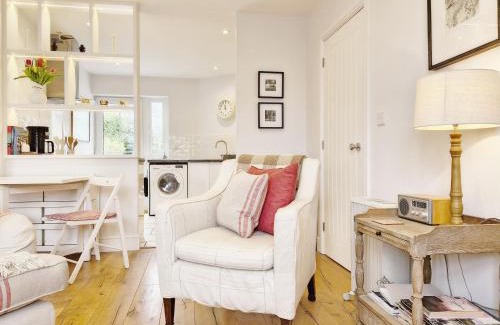 Chichester House | Castleton , Chichester