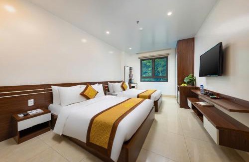 Cat Hai Hotel | Cat Ba Emerald Lake View
