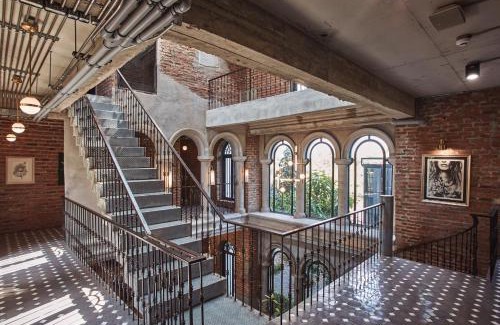 Phra Khanong Apartment | Cataleya Estate Boutique Bed & Breakfast