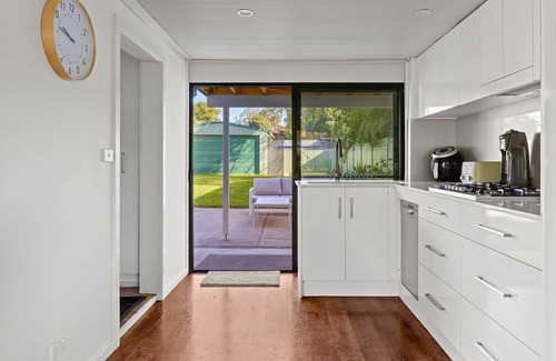 Rathmines House | Catalina Bay - Child & Pet Friendly