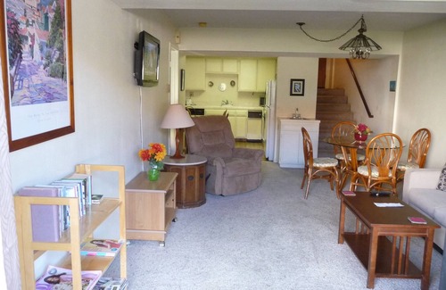 Avalon Condo | Catalina's Got the Cart Condo !