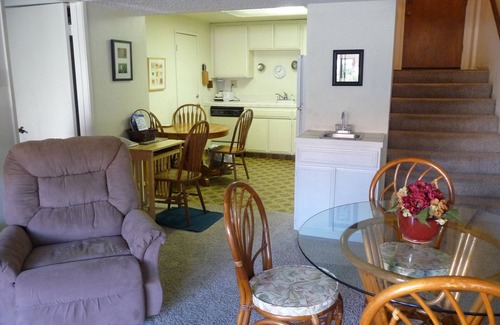 Avalon Condo | Catalina's Got the Cart Condo !