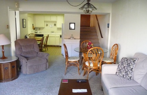 Avalon Condo | Catalina's Got the Cart Condo !