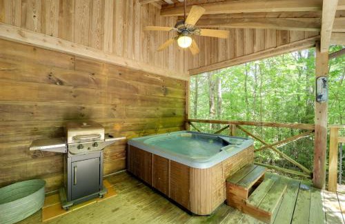 Vein Mountain House | Cataloochee Ski Day Trips! Hot Tub Haven in Marion