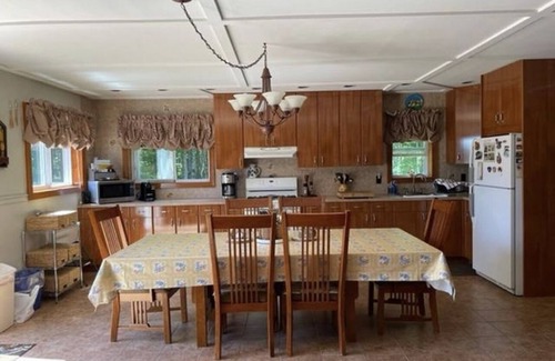 De Lancey Ski Chalet | Catskill Mountain Secluded Cottage