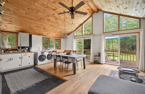 Prattsville Cabin | Catskills Cabin Retreat: Wood Fired Hot Tub, Firepit & 7 Private Acres