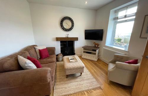 Matlock House | Cavendish Cottage