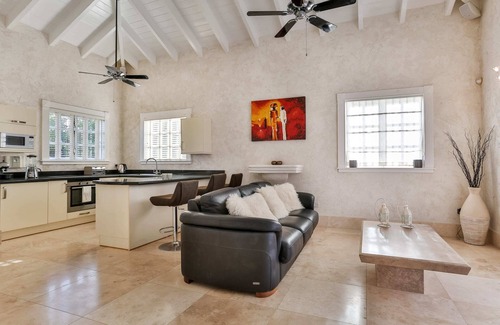 Sea Breeze Hills Villa | Cayman Villa 3BR in Cap Estate by Personal Villas - Infinity Pool, Martinique Vi