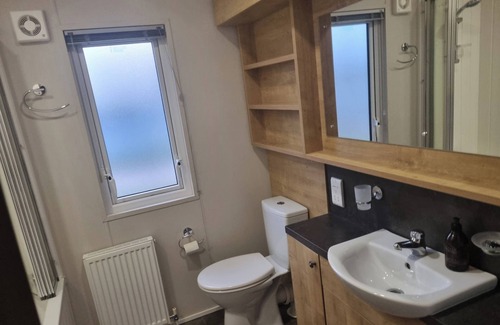 Cayton Cabin | Cayton Bay Lodge Parkdean Resorts