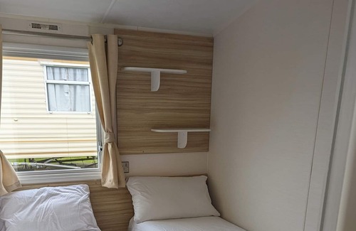 Cayton Bay Cabin | Cayton Caravan holidays
