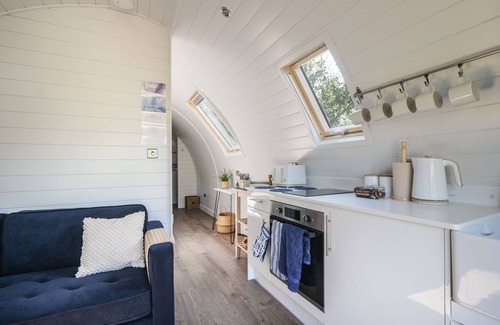 Bridport Cottage | Cedar