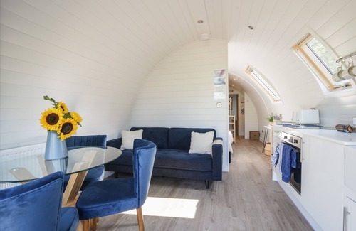 Bridport Cottage | Cedar