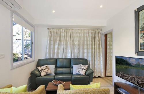 Katoomba House | Cedar Rest Studio at Katoomba