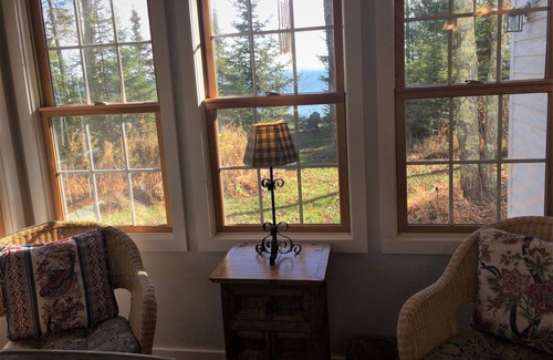 La Pointe House | Cedarberry Bluff - Charming Cottage with Lake Superior Views!