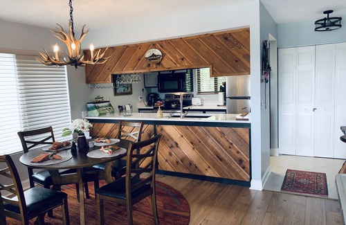 Lake Toxaway Condo | “Celebrate & Behold The Christmas Season in the Smokies!”