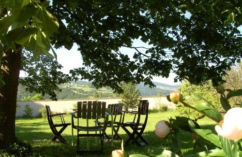 Saint-Georges-en-Couzan House | Cellier de la Fontaine