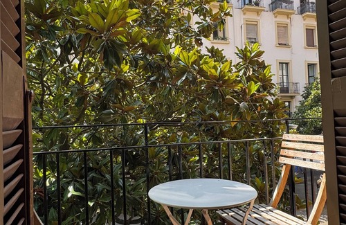 Old Town Condo | Central and beautiful sunny apartment 20m from the beach of La Concha. ESS0011