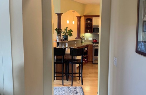 Whittier House | Central Boulder with AC- short walk to downtown or to CU!