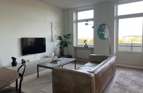 Centrum Apartment | Central Design Apartment - Near Ullevi and Heden with Balcony