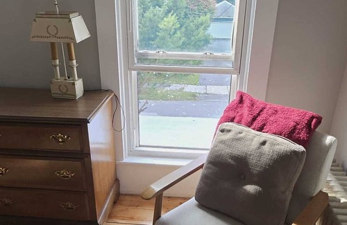 Keene Apartment | Central Large 3-bedroom apartment in Keene