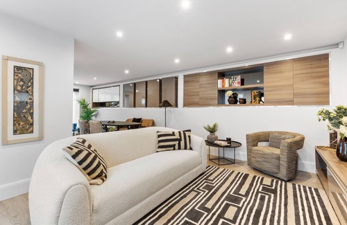 Haverstock House | Central London Primrose Spacious 5* Maisonette 3BR/3BA Townhouse