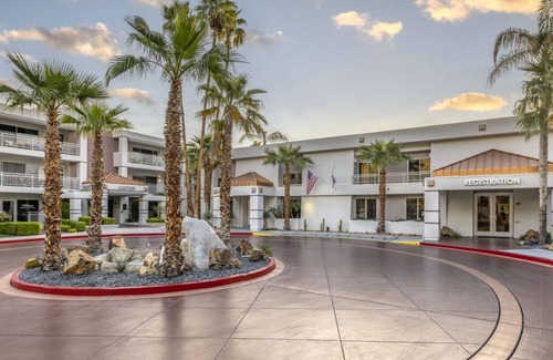 Canyon Corridor Resort | Central Oasis: Modern 1BR, Pool Access, Aerial Tramway and Living Desert Nearby
