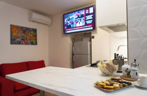 Borgo-Sanzio Apartment | Central Solutio Suite + Self Check-in Late