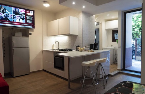 Borgo-Sanzio Apartment | Central Solutio Suite + Self Check-in Late