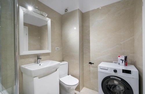 Sector 5 Apartment | Central Spacious Apartment 1007