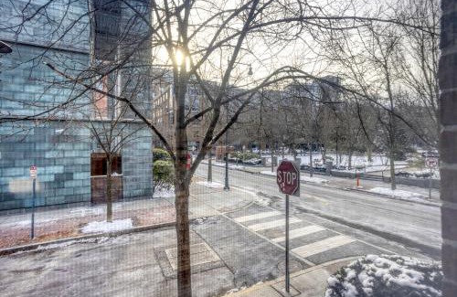 Central Square Apartment | Central Square 1br w fitness walk to shopping BOS-992