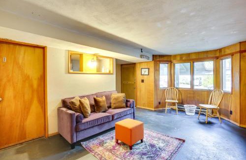 Amazon Apartment | Centrally Located Eugene Apt Less Than Half-Mi to UO!