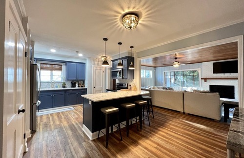 Valdosta House | Centrally located fully renovated home, walkable to VSU & SGMC.