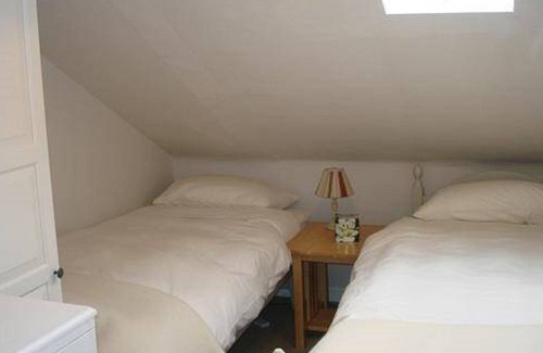 Gattonside Apartment | Centrally Located Little Flat, Full Of Character InThe Border Town Of Melrose.