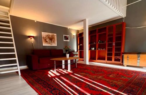 Smedjebacken Apartment | Centrally-located Unique Private apartment with 3 floors