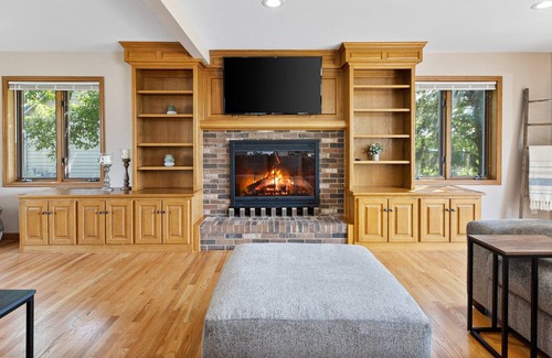 Green Bay House | Centrally located with easy access to Green Bay and Door County!