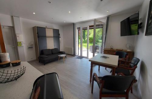 Saint-Jorioz Apartment | Centre St Jorioz : Charmant et spacieux studio avec terrasse et jardin privatif