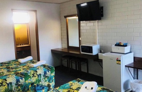 Finley Bed & Breakfast | Century Motor Inn Finley