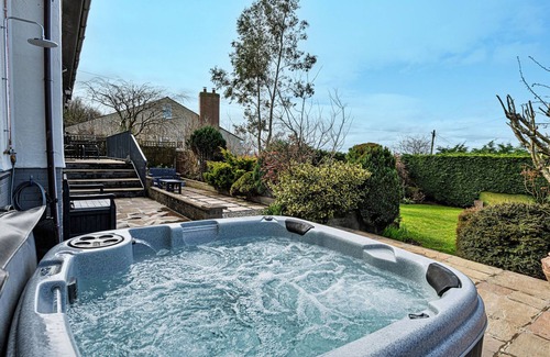 Dyserth House | Cesail Y Mynydd by Interhome