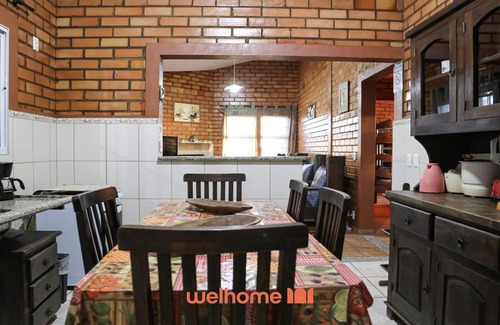 Aguas de Santa Barbara House | Chacara em Santa Barbara com Piscina