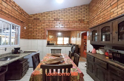 Aguas de Santa Barbara House | Chacara em Santa Barbara com Piscina