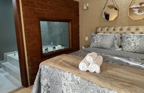 Penedo Cabin | Chalé 08 com hidro no coração de Penedo