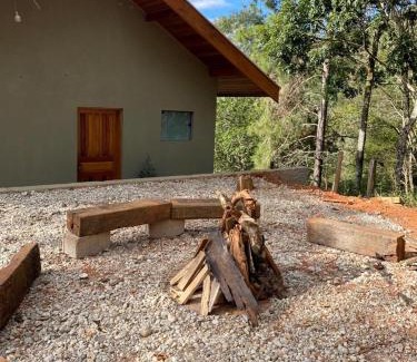 Santo Antonio do Pinhal Cabin | Chalé do Deck