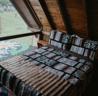 Imarui Ski Chalet | Chalé Rústico com Hidromassagem e Piscina