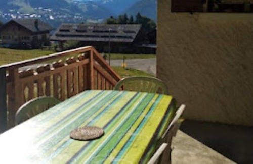Saint-Nicolas-la-Chapelle Ski Chalet | Chalet in Savoie 6/8 people