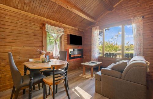 Sainte-Anne-de-Sorel House | Chalet 1 cuisine - Domaine de l'Archipel