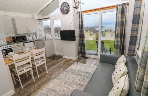 Horton Cottage | CHALET 22, family friendly, country holiday cottage in Port Eynon